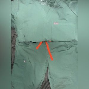 Surgical green figs scrub set